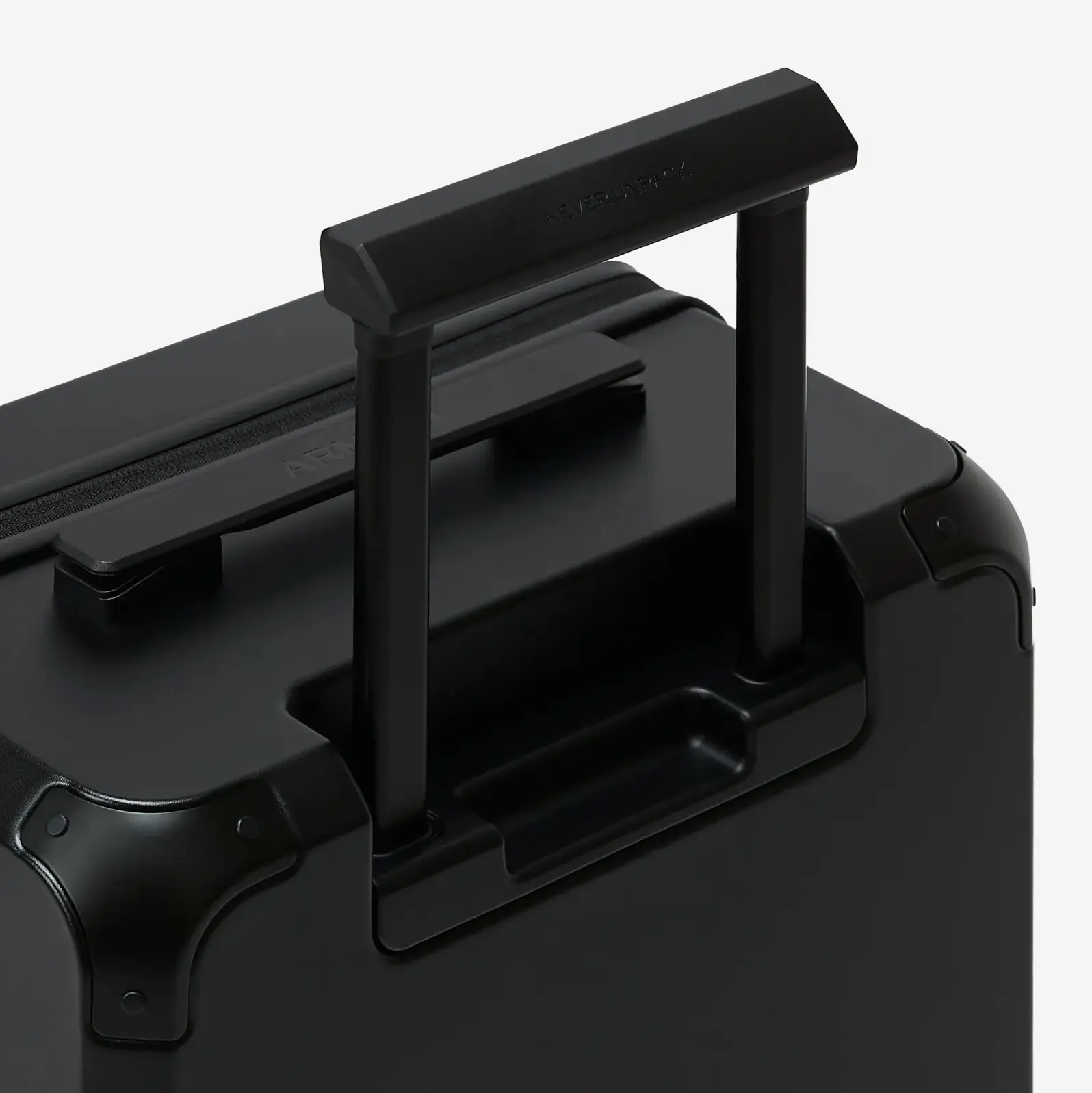 THE CABIN TRUNK ESSENTIAL - Armoir
