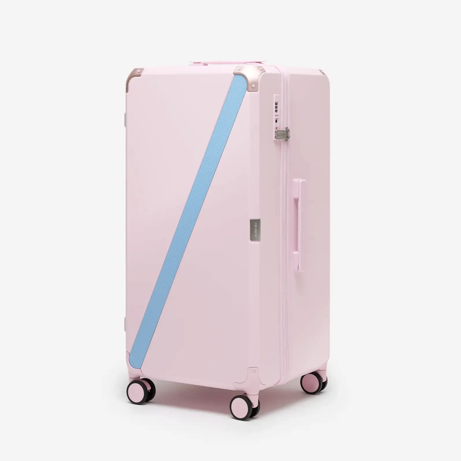 THE LARGE TRUNK ESSENTIAL - Armoir