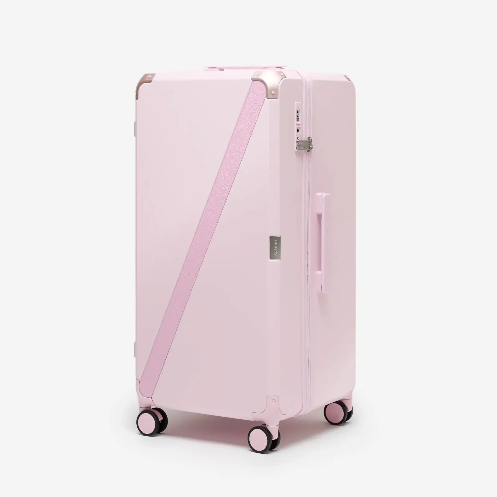 THE LARGE TRUNK ESSENTIAL - Armoir